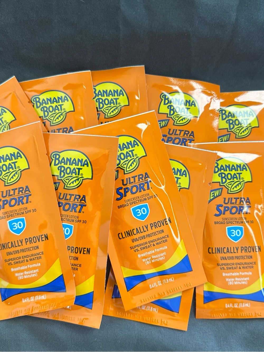10 Banana Boat Ultra Sport SPF 30 Sunscreen Sachets